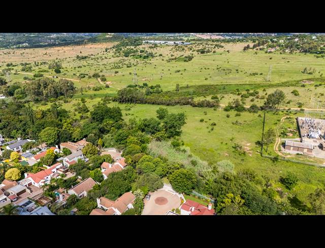 9,575M² VACANT LAND FOR SALE IN LONEHILL